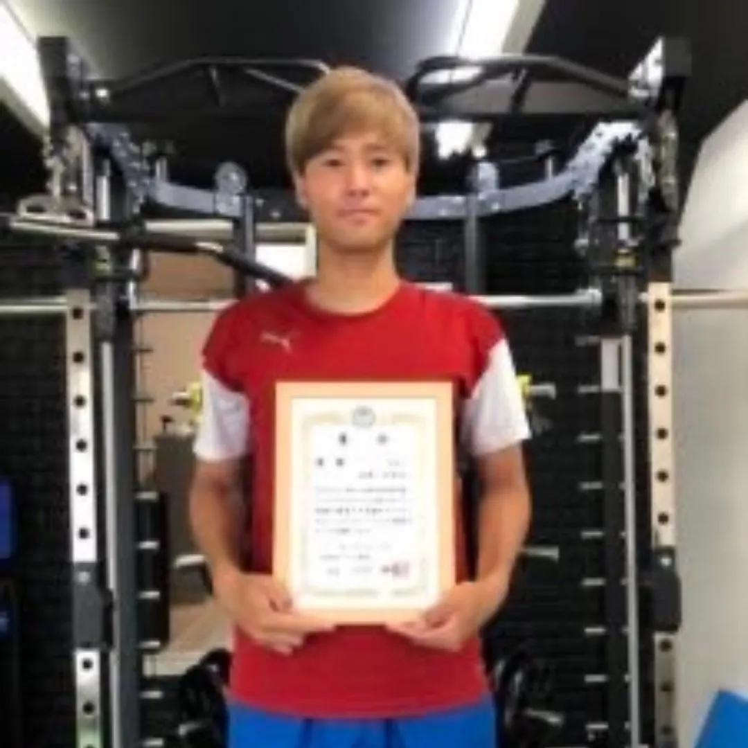 サーブ・ストロークの質がアップ!テニス未経験からオープン大会優勝(20代男性)